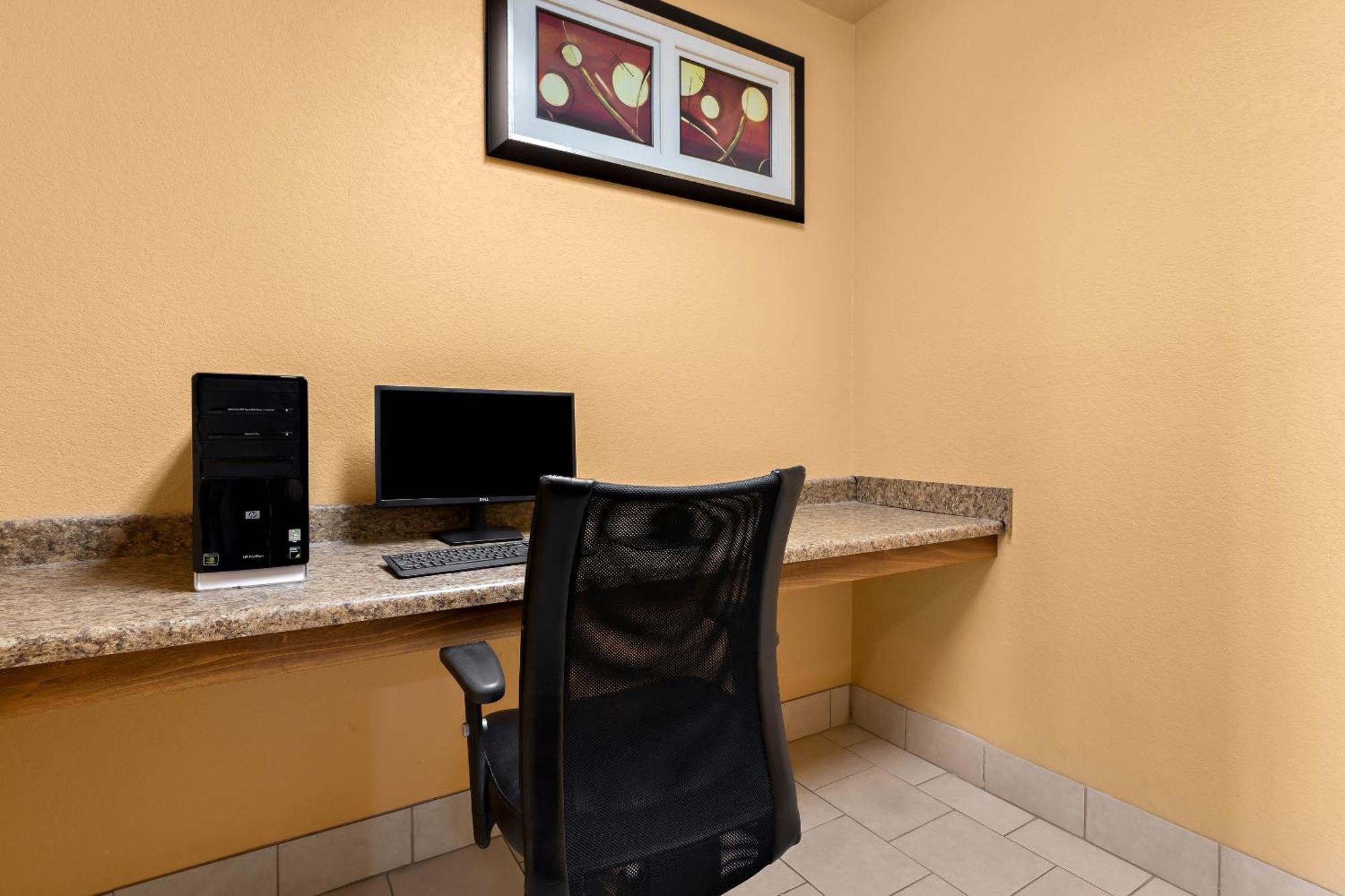 Quality Inn & Suites Mcalester Extérieur photo