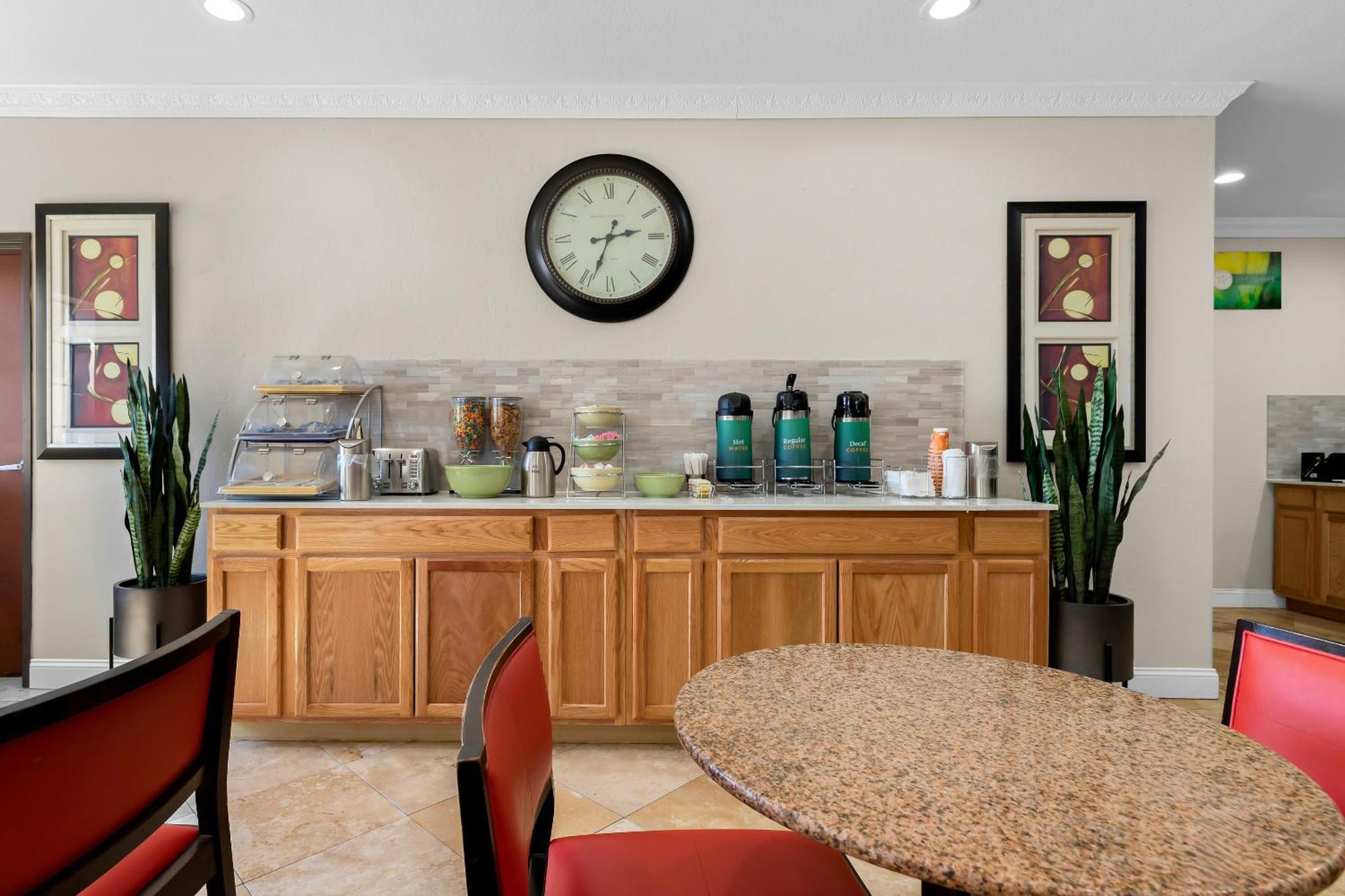 Quality Inn & Suites Mcalester Extérieur photo