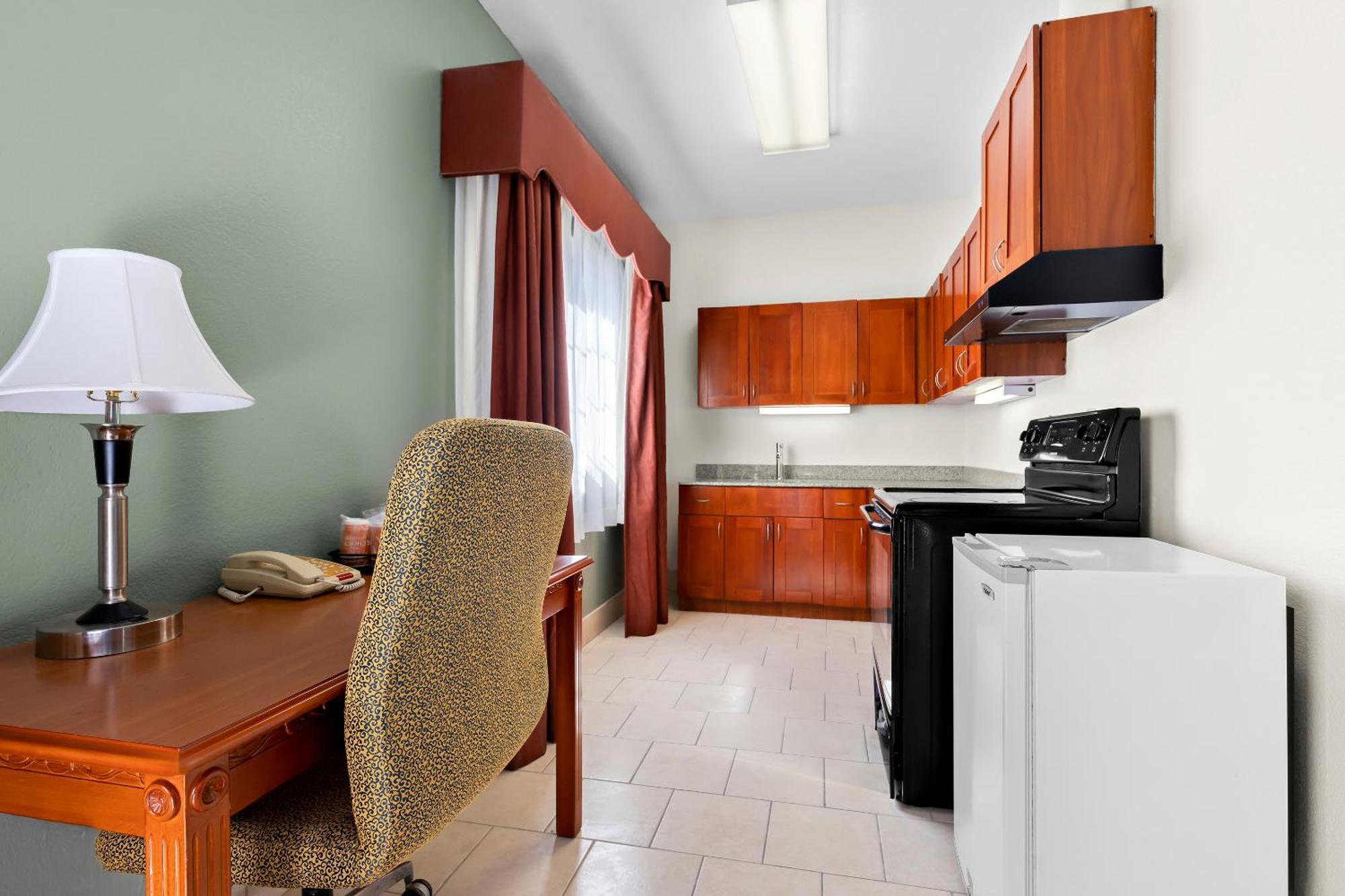 Quality Inn & Suites Mcalester Extérieur photo