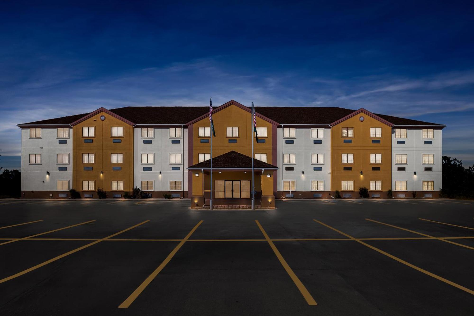 Quality Inn & Suites Mcalester Extérieur photo