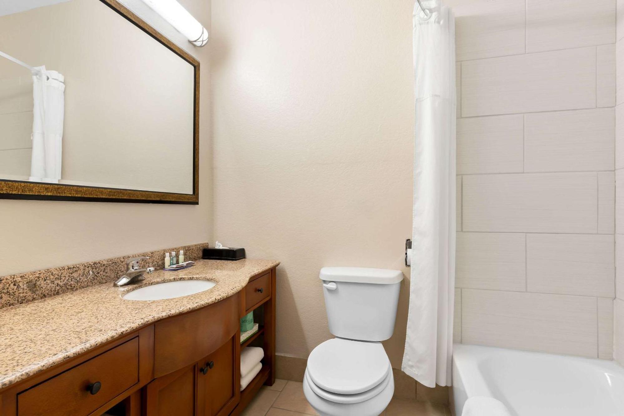 Quality Inn & Suites Mcalester Extérieur photo